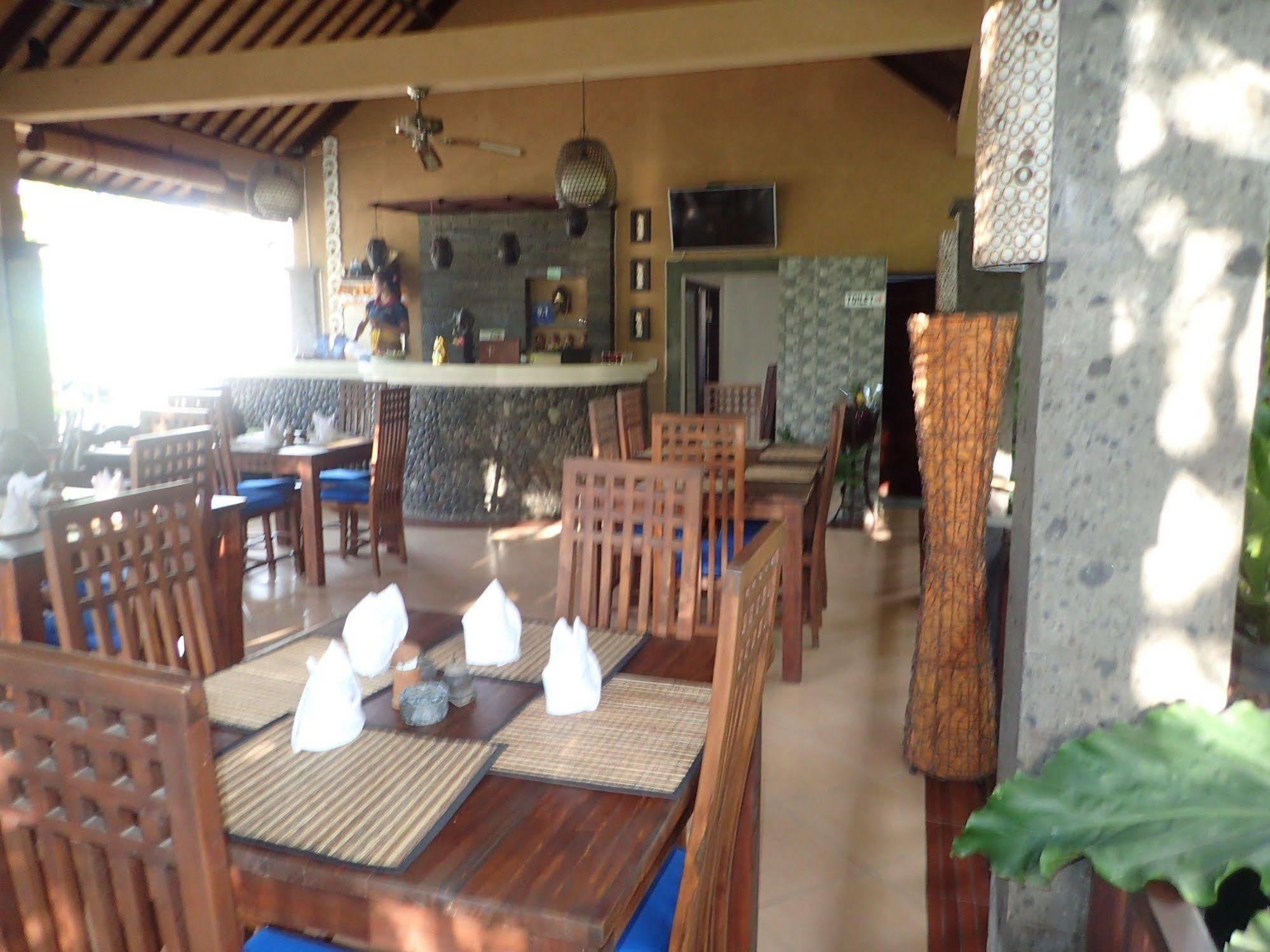 Alami Resort, Restaurant And Dive Center Amed Екстериор снимка