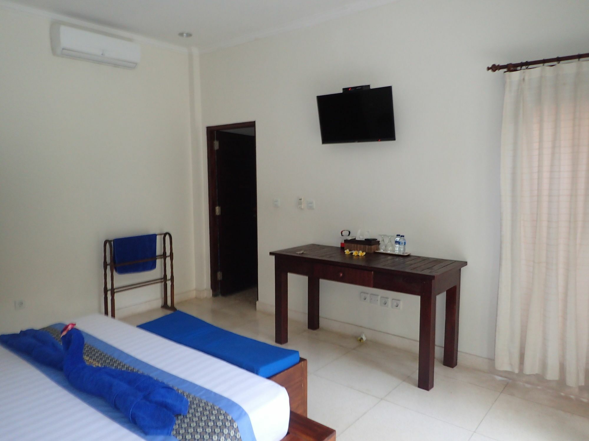 Alami Resort, Restaurant And Dive Center Amed Екстериор снимка