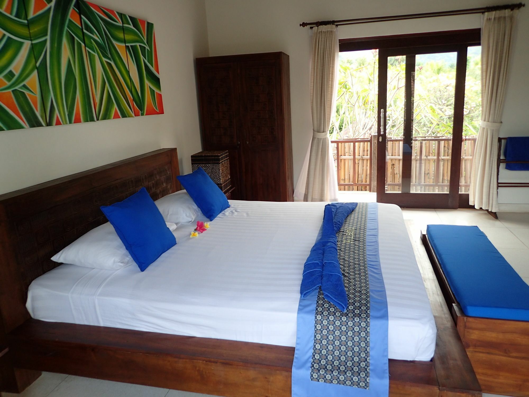 Alami Resort, Restaurant And Dive Center Amed Екстериор снимка
